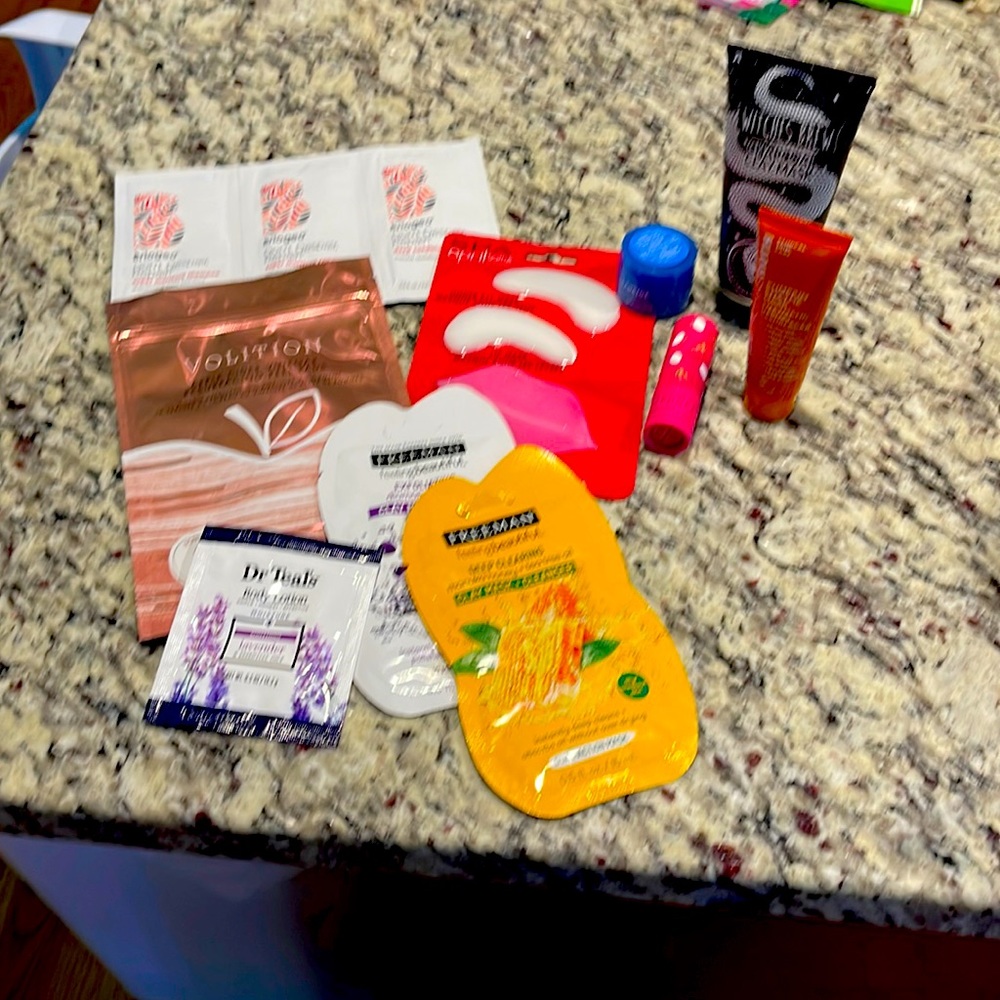 This is a skin care bundle with 10 items! NEW